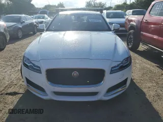 2017 Jaguar XF with VIN SAJBJ4BN7HCY31884, listed as a Copart auction lot 62647233 with 86,328 mi miles and . Bid and sale history available at DreamBid. Image 5.
