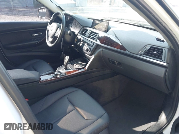 2014 BMW 3 Series 328d xDrive с VIN WBA3D5C52EKX99519, выставлен на аукционе IAAI как лот 41909624 с пробегом 112 395 миль миль и . История ставок и продаж доступна на DreamBid. Изображение 5.