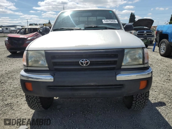 2000 Toyota Tacoma with VIN 5TEWN72N8YZ717707, listed as a Copart auction lot 54479455 with 197,407 mi miles and Salvage title. Bid and sale history available at DreamBid. Image 5.
