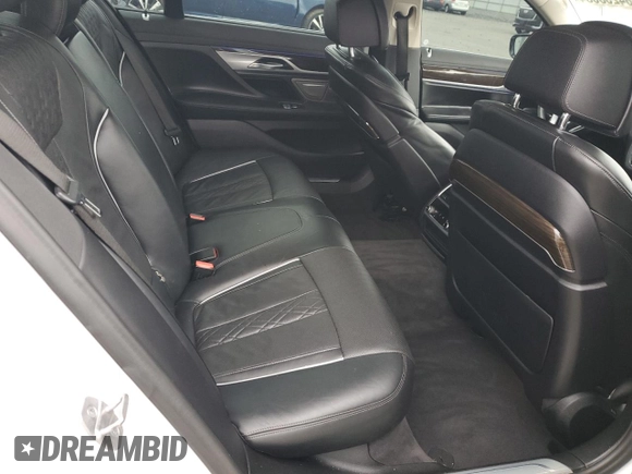 2020 BMW 7 Series 740i with VIN WBA7T2C02LCE43427, listed as a Copart auction lot 84253634 with 61,180 mi miles and Salvage Title. Bid and sale history available at carsss.com. Image 10.