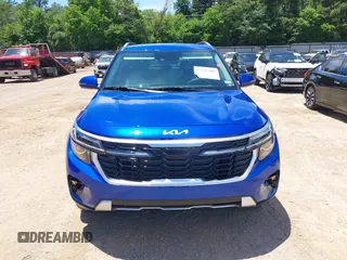2024 Kia Seltos S z VIN KNDEU2AA4R7654467, wystawiony jako IAAI lot #42312105 z przebiegiem 1 599 mil mil oraz . Historia ofert i sprzedaży dostępna na DreamBid. Obrazek 12.