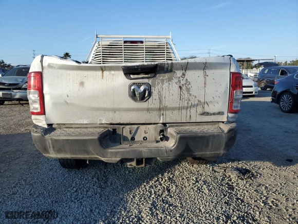 2020 Ram 2500 Tradesman with VIN 3C6MR4AJ9LG239494, listed as a Copart auction lot 43830265 with 213,880 mi miles and Clean Title. Bid and sale history available at carsss.com. Image 6.