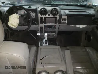 2003 Hummer H2 with VIN 5GRGN23U33H143023, listed as a Copart auction lot 84403414 with 0 mi miles and Salvage Title. Bid and sale history available at carsss.com. Image 8.
