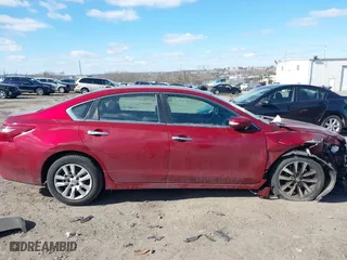 2018 Nissan Altima 2.5 SV with VIN 1N4AL3AP4JC187502, listed as a IAAI auction lot 41625154 with 1 mi miles. Bid and sale history available at carsss.com. Image 12.