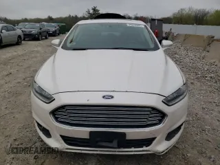2015 Ford Fusion SE z VIN 3FA6P0H90FR217121, wystawiony jako Copart lot #55628095 z przebiegiem 207 824 mil mil oraz Czysty tytuł • Clean title. Historia ofert i sprzedaży dostępna na DreamBid. Obrazek 5.