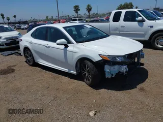 2019 Toyota Camry LE z VIN 4T1B11HK3KU736410, wystawiony jako IAAI lot #42346342 z przebiegiem 52 393 mil mil oraz . Historia ofert i sprzedaży dostępna na DreamBid. Obrazek 1.