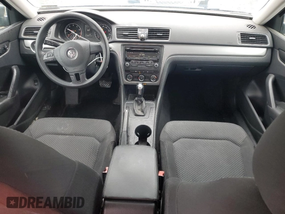 2014 Volkswagen Passat Wolfsburg Edition z VIN 1VWAT7A3XEC040523, wystawiony jako Copart lot #51389985 z przebiegiem 204 473 mil mil oraz Czysty tytuł • Clean title. Historia ofert i sprzedaży dostępna na DreamBid. Obrazek 8.