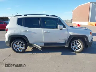 2015 Jeep Renegade Latitude with VIN ZACCJABT9FPB99964, listed as a IAAI auction lot 41250730 with 117,251 mi miles and . Bid and sale history available at carsss.com. Image 13.