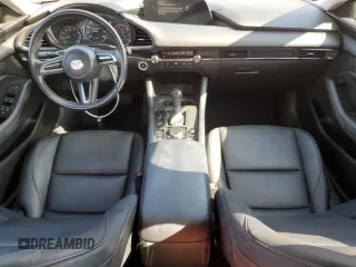 2022 Mazda 3 Carbon Edition z VIN JM1BPACL2N1506916, wystawiony jako Copart lot #54924185 z przebiegiem 71 622 mil mil oraz Szkoda całkowita • Salvage title. Historia ofert i sprzedaży dostępna na DreamBid. Obrazek 8.