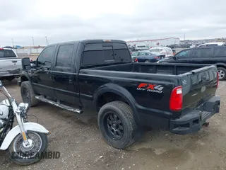 2010 Ford Super Duty F-250 SRW XL with VIN 1FTSW2BR2AEB07232, listed as a IAAI auction lot 41948951 with 124,116 mi miles. Bid and sale history available at carsss.com. Image 15.