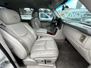 2005 Cadillac Escalade EXT z VIN 3GYEK62N75G264292, wystawiony jako Copart lot #55481905 z przebiegiem 178 920 mil mil oraz Czysty tytuł • Clean title. Historia ofert i sprzedaży dostępna na DreamBid. Obrazek 5.