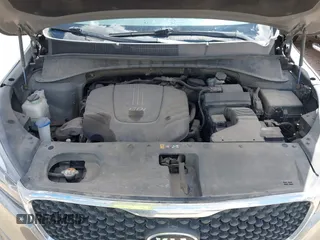 2016 Kia Sorento LX with VIN 5XYPG4A5XGG110456, listed as a IAAI auction lot 41960711 with 150,511 mi miles. Bid and sale history available at carsss.com. Image 10.