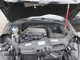 2014 Volkswagen Eos Komfort with VIN WVWBW8AH2EV001719, listed as a IAAI auction lot 42080290 with 105,661 mi miles and . Bid and sale history available at DreamBid. Image 10.