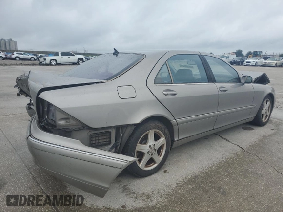 2004 Mercedes-Benz S-Class 4.3L with VIN WDBNG70JX4A398898, listed as a Copart auction lot 71103134 with 0 mi miles and Salvage Title. Bid and sale history available at carsss.com. Image 3.