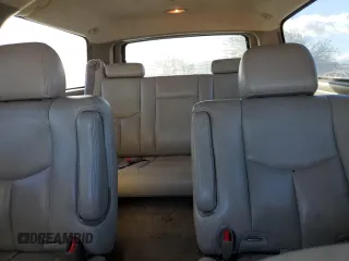 2004 Chevrolet Suburban Z71 with VIN 3GNFK16Z24G262479, listed as a Copart auction lot 43009035 with 235,865 mi miles and Salvage Title. Bid and sale history available at carsss.com. Image 10.