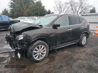 2017 Nissan Rogue SV with VIN KNMAT2MV4HP592938, listed as a Copart auction lot 81939994 with 111,532 mi miles and Salvage Title. Bid and sale history available at carsss.com. Image 1.