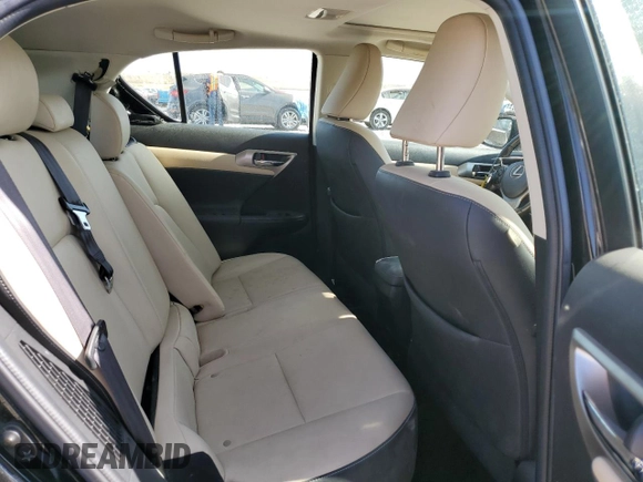 2015 Lexus CT 200h с VIN JTHKD5BH9F2239586, выставлен на аукционе Copart как лот 60679715 с пробегом 78 758 миль миль и Списание • Salvage title. История ставок и продаж доступна на DreamBid. Изображение 10.