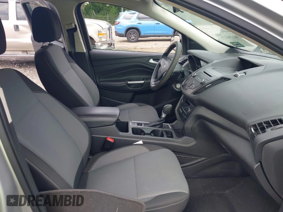 2017 Ford Escape SE z VIN 1FMCU9GD3HUA74463, wystawiony jako IAAI lot #42496171 z przebiegiem 160 534 mil mil oraz . Historia ofert i sprzedaży dostępna na DreamBid. Obrazek 5.
