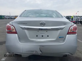 2013 Nissan Altima SV with VIN 1N4AL3AP7DC268367, listed as a IAAI auction lot 41911133 with 192,844 mi miles and . Bid and sale history available at carsss.com. Image 16.