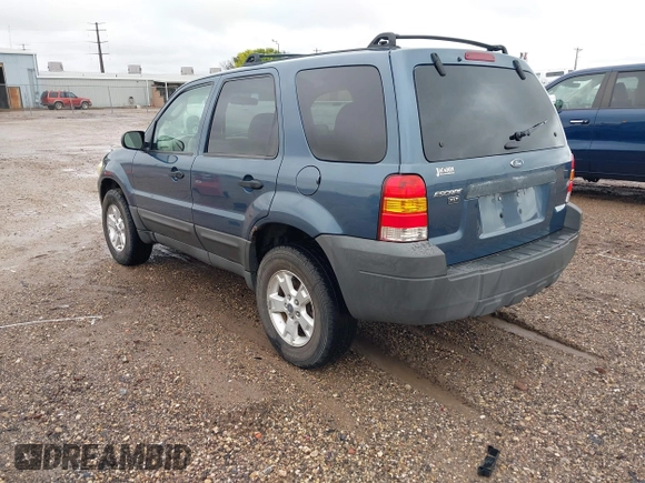 2005 Ford Escape XLT z VIN 1FMYU931X5DA21790, wystawiony jako IAAI lot #42207801 z przebiegiem 188 531 mil mil oraz . Historia ofert i sprzedaży dostępna na DreamBid. Obrazek 3.