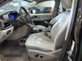 2017 Chrysler Pacifica Touring L Plus with VIN 2C4RC1EG6HR559922, listed as a Copart auction lot 53057505 with 131,322 mi miles and Clean Title. Bid and sale history available at DreamBid. Image 7.