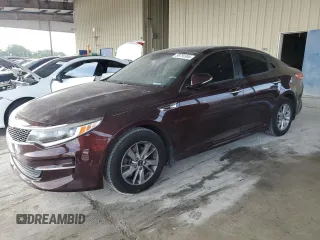 2017 Kia Optima LX z VIN 5XXGT4L30HG135072, wystawiony jako Copart lot #58790955 z przebiegiem 89 020 mil mil oraz Szkoda całkowita • Salvage title. Historia ofert i sprzedaży dostępna na DreamBid. Obrazek 1.