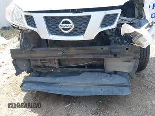 2015 Nissan NV200 SV z VIN 3N6CM0KN2FK690052, wystawiony jako IAAI lot #42438197 z przebiegiem 193 011 mil mil oraz . Historia ofert i sprzedaży dostępna na DreamBid. Obrazek 6.
