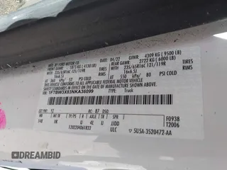 2022 Ford Transit Cargo z VIN 1FTBW3X83NKA36099, wystawiony jako IAAI lot #41966836 z przebiegiem 116 881 mil mil oraz . Historia ofert i sprzedaży dostępna na DreamBid. Obrazek 9.