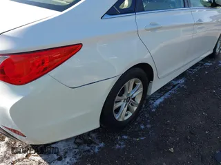 2014 Hyundai Sonata GLS with VIN 5NPEB4AC2EH882685, listed as a IAAI auction lot 42125895 with 68,669 mi miles and . Bid and sale history available at carsss.com. Image 17.