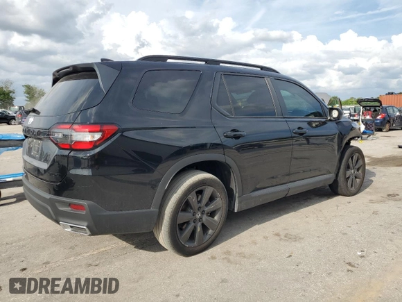 2023 Honda Pilot Sport with VIN 5FNYG1H38PB014615, listed as a Copart auction lot 71616584 with 58,578 mi miles and Salvage Title. Bid and sale history available at carsss.com. Image 3.