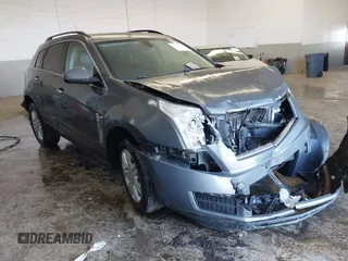 2013 Cadillac SRX z VIN 3GYFNAE35DS544457, wystawiony jako IAAI lot #41441321 z przebiegiem 107 740 mil mil oraz . Historia ofert i sprzedaży dostępna na DreamBid. Obrazek 1.