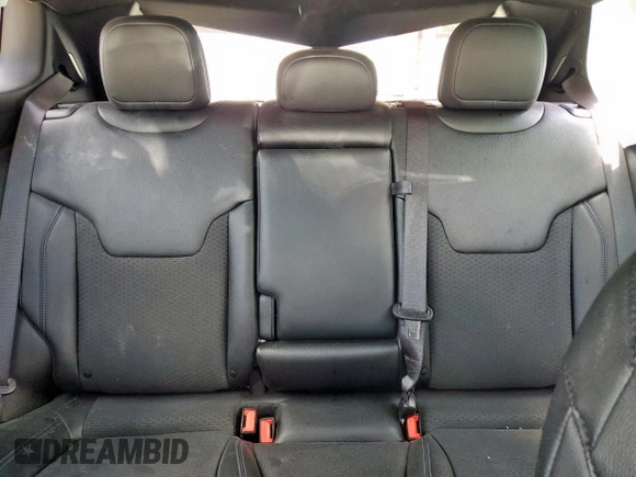 2025 Jeep Compass Latitude z VIN 3C4NJDBN1ST523066, wystawiony jako Copart lot #62210785 z przebiegiem 17 662 mil mil oraz Czysty tytuł • Clean title. Historia ofert i sprzedaży dostępna na DreamBid. Obrazek 10.