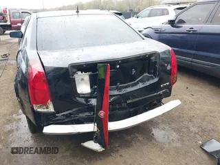 2007 Cadillac CTS with VIN 1G6DM57TX70105368, listed as a IAAI auction lot 41923741 with 174,511 mi miles. Bid and sale history available at carsss.com. Image 6.