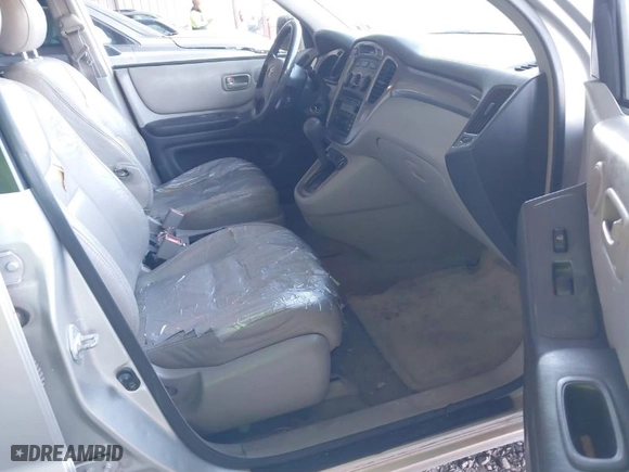 2001 Toyota Highlander with VIN JTEGF21A410019289, listed as a IAAI auction lot 41397643 with 187,882 mi miles. Bid and sale history available at carsss.com. Image 5.