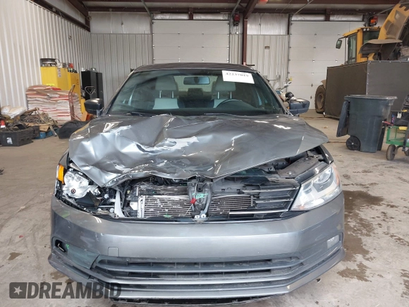 2016 Volkswagen Jetta Sport z VIN 3VWD17AJ8GM410208, wystawiony jako IAAI lot #42237019 z przebiegiem 67 137 mil mil oraz . Historia ofert i sprzedaży dostępna na DreamBid. Obrazek 12.