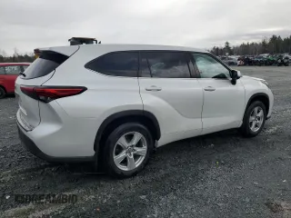 2022 Toyota Highlander LE with VIN 5TDBZRBHXNS183417, listed as a Copart auction lot 50680265 with 76,636 mi miles and Clean title. Bid and sale history available at DreamBid. Image 3.