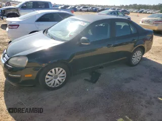 2010 Volkswagen Jetta S with VIN 3VWJX7AJ9AM002454, listed as a Copart auction lot 87208784 with 158,724 mi miles and Clean title. Bid and sale history available at DreamBid. Image 1.