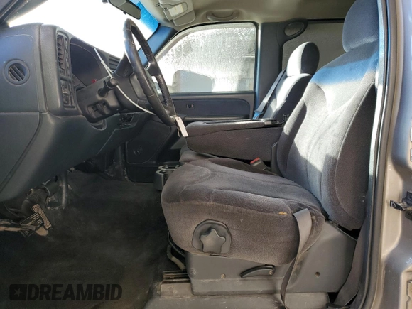 2001 GMC Sierra 1500HD SLT z VIN 1GTGK13U51F151024, wystawiony jako Copart lot #41991685 z przebiegiem 187 734 mil mil oraz Szkody całkowita. Historia ofert i sprzedaży dostępna na DreamBid. Obrazek 7.