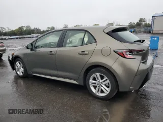 2020 Toyota Corolla Hatchback SE with VIN JTND4RBE0L3082765, listed as a Copart auction lot 73019994 with 11,035 mi miles and Salvage Title. Bid and sale history available at carsss.com. Image 2.