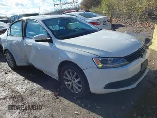 2011 Volkswagen Jetta SE с VIN 3VWBX7AJ5BM006555, выставлен на аукционе IAAI как лот 40902194 с пробегом 178 621 миль миль и . История ставок и продаж доступна на DreamBid. Изображение 1.