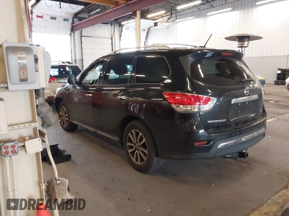 2016 Nissan Pathfinder S with VIN 5N1AR2MNXGC630771, listed as a IAAI auction lot 40825523 with 106,051 mi miles and . Bid and sale history available at DreamBid. Image 3.
