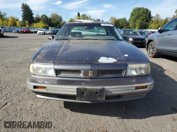 1993 Oldsmobile 88 z VIN 1G3HN53L4PH310087, wystawiony jako Copart lot #75523874 z przebiegiem 151 178 mil mil oraz Czysty tytuł • Clean title. Historia ofert i sprzedaży dostępna na DreamBid. Obrazek 5.