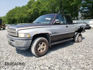 1997 Dodge 1500 z VIN 1B7HF13Y0VJ602844, wystawiony jako Copart lot #60244045 z przebiegiem 171 664 mil mil oraz Czysty tytuł • Clean title. Historia ofert i sprzedaży dostępna na DreamBid. Obrazek 1.