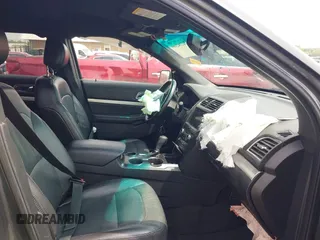 2017 Ford Explorer XLT with VIN 1FM5K7D82HGA76097, listed as a IAAI auction lot 42242169 with Not provided miles and . Bid and sale history available at DreamBid. Image 5.