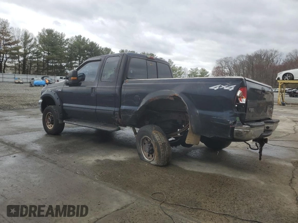 2001 Ford Super Duty F-250 XL with VIN 1FTNX21L81ED75824, listed as a Copart auction lot 51202085 with 257,803 mi miles and Salvage Title. Bid and sale history available at carsss.com. Image 2.