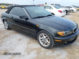 2004 BMW 3 Series 325Ci with VIN WBABW33414PL25483, listed as a IAAI auction lot 40604293 with 1 mi miles. Bid and sale history available at carsss.com. Image 1.