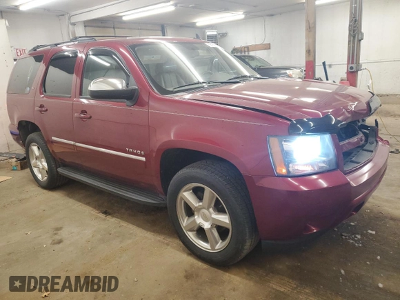 2011 Chevrolet Tahoe LT z VIN 1GNSKBE00BR304863, wystawiony jako Copart lot #55168115 z przebiegiem 151 520 mil mil oraz Szkoda całkowita • Salvage title. Historia ofert i sprzedaży dostępna na DreamBid. Obrazek 4.