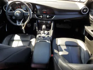2022 Alfa Romeo Giulia with VIN ZARFAMAN6N7655650, listed as a Copart auction lot 56172805 with 28,619 mi miles and Salvage title. Bid and sale history available at DreamBid. Image 8.