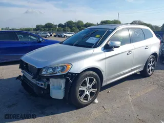 2015 Volvo XC60 T6 with VIN YV4902RK7F2649280, listed as a IAAI auction lot 41744679 with 52,288 mi miles. Bid and sale history available at carsss.com. Image 18.
