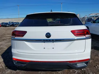 2021 Volkswagen Atlas S with VIN 1V2AC2CA2MC234168, listed as a IAAI auction lot 40842265 with 27,765 mi miles and . Bid and sale history available at DreamBid. Image 16.